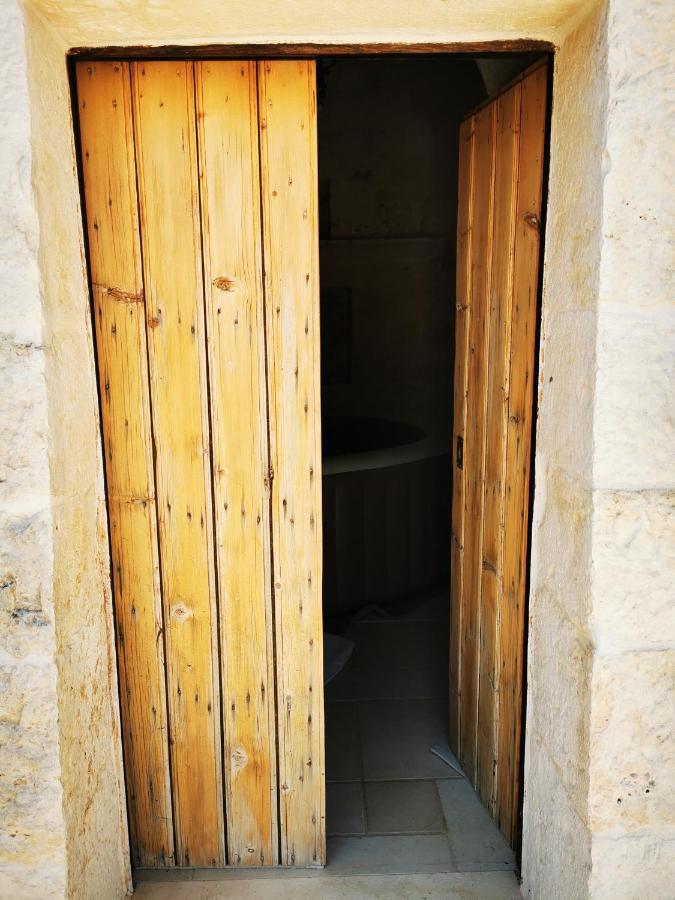 Trullo Suite Cisternino Dış mekan fotoğraf