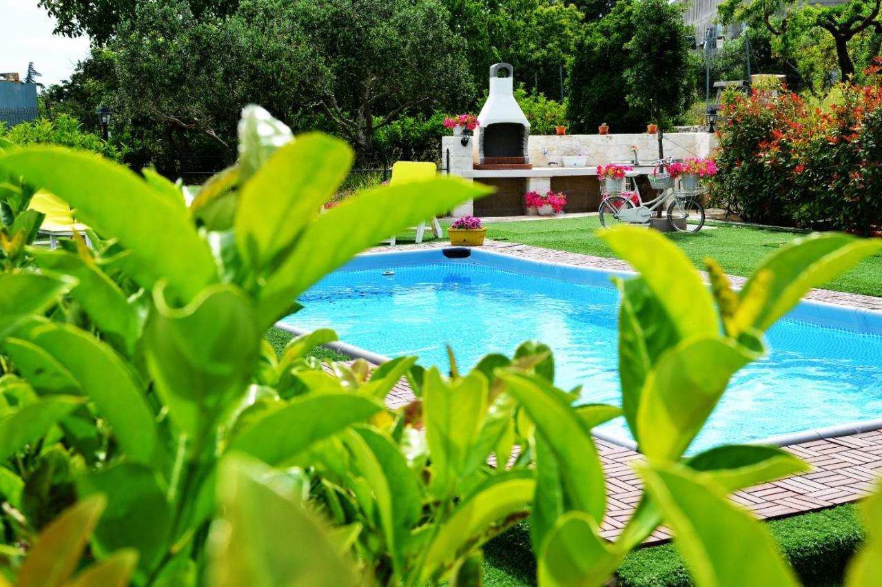 Trullo Suite Cisternino Dış mekan fotoğraf