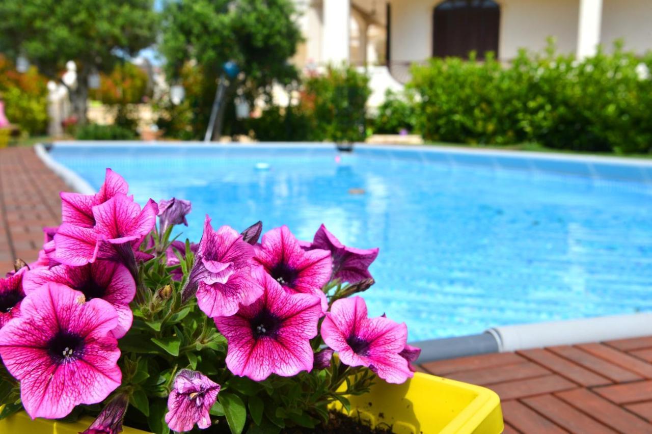 Trullo Suite Cisternino Dış mekan fotoğraf