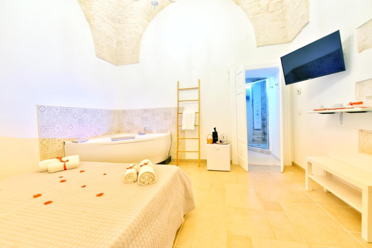 Trullo Suite Cisternino Dış mekan fotoğraf